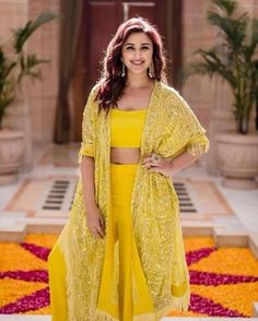 Here's How Parineeti Chopra Nailed The 'Sister Of The Bride Look' At The #Nickyanka Wedding! | WedMeGood Ceremony Outfit, Haldi Ceremony Outfit, Haldi Dress, Dressing Design, Haldi Outfits, Haldi Outfit, Function Dresses, Mehendi Outfits, Blouse Back Neck Designs