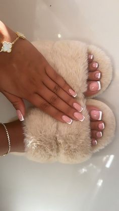 French Tip Pedicure Black Women, French Tip Nails And Toes Black Women, Manicure And Pedicure Aesthetic, French Nail Pedicure, Nail Astethic, French Mani And Pedi, French Nails And Toes, Nails For Trip, French Mani Pedi