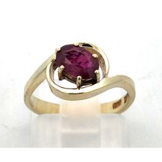 * Designer 14k Yellow Gold Oval Ruby Solitaire Anniversary Occasion Ring * Ring Size: 4.5 * Band Width: 2.8 Mm * Height: 3/16" * Top Of Ring Measures: 5/16" X 3/8" * 1 Ruby Measures Approximately: 6.25 Mm X 4.5 Mm * Marked: 14k * 585 * Weight: 2.7 Tgw * Condition: As Pictured. * G3940 Classic Polished Ruby Ring, 14k Yellow Gold Oval Cabochon Birthstone Ring, Fine Jewelry Yellow Gold Oval Cabochon Birthstone Ring, Classic 14k Gold Ruby Ring, Oval Ruby Ring For Anniversary Stamped 14k, Oval Ruby Ring Stamped 14k For Anniversary, Hallmarked Oval Birthstone Ring In 14k Gold, Yellow Gold Solitaire Rings In Oval Cabochon Shape, Classic Oval Ruby Ring In 14k Gold