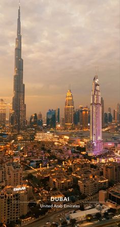 DUBAI Dubai Wallpaper Aesthetic, Dubai Aesthetic Wallpaper, Dubai Instagram Pictures, Dubai Wallpaper, Uae Aesthetic, Aesthetic Dubai, Dubai Lifestyle