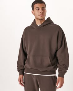 Our new oversized hoodie in our softAF fabric and drop-shoulder fit featuring front pouch pocket and banded hem and cuffs. Abercrombie Hoodie, People Drawings, Fall Winter 2023 2024, American Clothing, Men's Tops, Women Essentials, Mens Essentials, Oversized Hoodie, Workout Hoodie