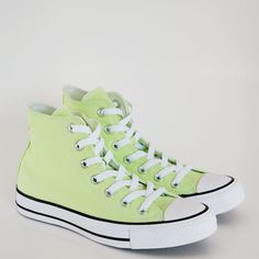 Converse Chuck Taylor All Star Hi High Top Sour Melon Fluorescent Green/ White / Black Unisex Sneakers A03422f Nwt Brand: Converse Model: Chuck Taylor All Star Hi Style Code: A03422f Color: Sour Melon / White / Black Gender: Unisex, Listed As Men's Shoes. Size Guide: Us Men's 5.5 / Us Women's 7.5 / Uk 5.5 / Eur 38 / Cm 24.5 We Make The Shoe. You Make The Stories. We Could Tell You That It’s The Og Basketball Shoe, Created Over 100 Years Ago. Or That The Design Has Largely Stayed The Same, Becaus Neon Green Converse, Spring Green High-top Sneakers With Rubber Sole, Sporty Green High-top Cotton Sneakers, Casual Green Canvas Shoes For Spring, Green High-top Sneakers With Vulcanized Sole For Spring, Green High-top Sneakers With Round Toe For Spring, Green Canvas Shoes For Summer Streetwear, Green High-top Sneakers For Spring, Green Cotton Canvas Shoes Sporty Style