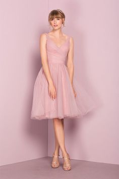 Fitted V-neck Tulle Dress, Fitted Pink V-neck Dress For Wedding, Fitted Tulle Skirt Bridesmaid Dresses, Knee-length Tulle Dress For Prom Season, Fitted Bridesmaid Dresses With Tulle Skirt, Evening Dress With Fitted Bodice And Tulle Skirt, Midi Tulle Dress For Prom Season, Summer Dress With Tulle Skirt And Fitted Bodice, Fitted Tulle Midi Dress For Bridesmaids