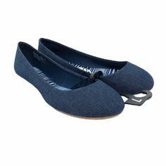 0420 Time And True Causal Blue Flats Size 7 Material: Fabric Upper We Typically Ship Same Or Next Business Day. Casual Blue Slip-on Ballet Flats, Casual Blue Ballet Flats, Blue Closed Toe Flats For Spring, Casual Synthetic Ballet Flats For Summer, Comfortable Blue Flats, Blue Synthetic Flats, Blue Medium Width Closed Toe Flats, Blue Synthetic Flats For Summer, Blue Synthetic Flats With Round Toe