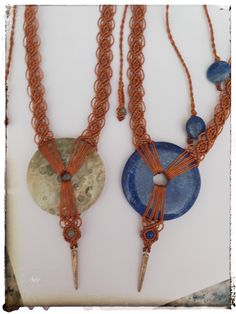 Choker necklace with green onyx or Afghan lapis lazuli. Worked with the macramé technique with top quality copper-colored waxed thread. The discs are made of natural stone and measure 5cm, they are accompanied by a brass charm and several natural stone beads Lapis Lazuli and Onyx depending on the necklace. These necklaces are handmade boho hippy style. An original and unique gift. They have a sliding closure which allows you to adjust the desired length. ●The necklace with blue disc is Lapis Laz Handmade Cord Jewelry For Festivals, Bohemian Jewelry With Adjustable Length And Round Beads, Handmade Cord Necklace For Festivals, Handmade Bohemian Cord Jewelry, Adjustable Macrame Cord Jewelry, Adjustable Bohemian Cord Jewelry, Bohemian Necklaces With Adjustable Length And Round Beads, Bohemian Necklace With Adjustable Round Beads, Bohemian Necklace With Round Beads And Adjustable Length