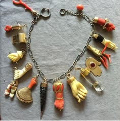 Style Africain, Vintage Charm Bracelet, A Bracelet, Funky Jewelry, Jewelry Inspo, Fashion Mode