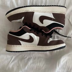 Women’s 6.5 Youth 5 No Box To Keep Shipping Cheap! Brown White Streetwear, Sportswear, Jordan Dark Mocha Outfit, Brown Air Jordan 1, Mocha Outfit, Jordan 1s Low, Brown Dunks, Air Jordan 1 Low Outfit, Jordan 1 Low Outfit, White Streetwear, Air Jordan 1s