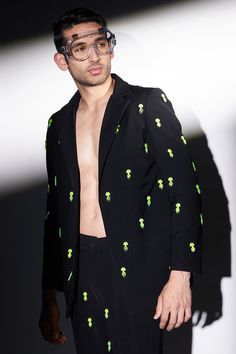 Featuring a black oversized blazer in cotton base with a lapel collar, shoulder pads and neon acrylic jellyfish embellishments. Perfect wear for cocktail parties.#Perniaspopupshopmen #menswear #ethnic #whatiworewastrending #ppuslove #blazerset #viscose #casualwear #outinglook #eveninglook Acrylic Jellyfish, Embellished Blazer, Jelly Fish, Cocktail Parties, Oversized Blazer