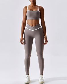 Sculpting Seamless Activewear, Sculpting Seamless Solid Activewear, Solid Color Sculpting Seamless Activewear, Solid Color Sculpting Activewear For Gym, Seamless Sculpting Activewear, Sculpting Solid Color Elastane Activewear, Functional Sculpting Solid Activewear, Sculpting Activewear For Training, Breathable Sculpting Athleisure Activewear