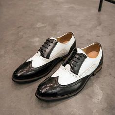 Men's Wedding Leather Oxfords | ZORKET White Lace-up Formal Dress Shoes, Elegant White Wingtip Lace-up Shoes, Wedding Lace-up Shoes With Brogue Detailing And Round Toe, White Lace-up Shoes With Brogue Detailing, White Flat Heel Lace-up Office Shoes, White Oxford Wingtip Dress Shoes, White Lace-up Oxford Shoes, White Pointed Toe Oxfords For Business, White Brogue Oxfords With Flat Heel