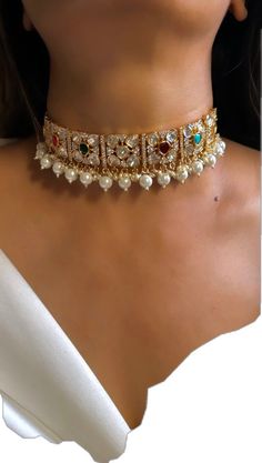 Jeweled Choker Necklaces For Celebration, Jeweled Celebration Choker Necklace, White Jeweled Necklaces For Festivals, White Jeweled Necklace For Festivals, Bollywood Style Gold Jeweled Choker, Bollywood Gold Jeweled Choker, Gold Jewelry With Stones, Gold Jeweled Bollywood Choker, Kundan Choker Set