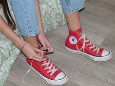 Red Converse, Converse Sneaker, Sneakers Fashion, Converse