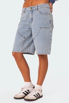 Jacqui Low Rise Denim Bermuda Shorts – edikted Wide Leg Jean Shorts, Bermuda Denim Shorts, Shorts Low Rise, Visionary Fashion, Punk Looks, Disco Era, Summer Streetwear, High Fashion Street Style, Wide Leg Denim