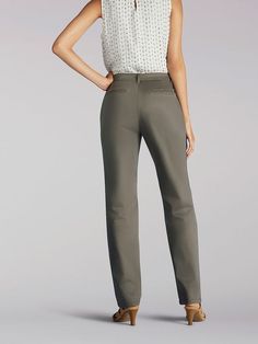 Straight Pants For Business Casual, Tailored Straight Pants For Work, Tailored Straight Pants For Office, Tailored Straight Office Pants, Classic Straight Bottoms For Office, Straight Elastane Dress Pants For Work, Spring Straight Leg Work Pants, Fitted Straight Bottoms For Workwear, Spring Work Pants With Straight Leg