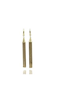 This enchanting earring, crafted from 22k gold plated brass, symbolizes elegance and sparkle. The brass tassels gently dangling from the earring top create a radiant beauty with every move you make. The gold color offers a warm and rich luster, providing a perfect match with any outfit. From daytime business meetings to evening elegance, this 22-carat gold-plated brass earring is a luxurious and graceful piece that will accompany you in every moment with a sophisticated touch. Appealing to all ages and styles, this unique design can be regarded not only as a piece of jewelry but also as a work of art. Luxury 22k Gold Dangle Danglers, Chunky Hoop Earrings, 22 Carat Gold, Gold Dangle Earrings, Handmade Jewelry Gift, Gold Filled Earrings, Earrings Statement, Gold Earrings Dangle, Brass Earrings