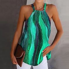 Mujer Camiseta sin mangas Graphic Abstracto Azul Piscina Naranja Verde Trébol Estampado Sin Mangas Casual Básico Cuello halter Ajuste regular 2023 - $14.99 Cheap Womens Tops, Tank Top Graphic, Cheap Tank Tops, Graphic Abstract, Abstract Graphic, Style Basic, Green Print, Online Tops, Tank Top Cami