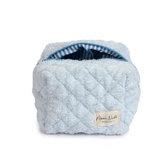 Our Sky Mini Makeup Bag is a stylish and compact carry-all designed to hold your essentials with a classic look.The quilted baby blue towel exterior is soft and luxurious, complemented by the elegant striped blue interior.Ideal for organizing your makeup and beauty essentials or serving as a travel organizer (especially when you need something more compact than our large bags), this is a must-have for anyone who values both organization and style.Size: 6" x 4" x 5" Track Bag, Mini Makeup Bag, Large Makeup Bag, Mini Makeup, Blue Towels, Blue Makeup, Travel Organizer, Blue Interior, Makeup Bags