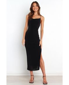 in stock Black Dress Cocktail Lulus, Dress Dinner, Outfit Simple, Black Tie Wedding Guests, White Dress Shoes, Dress Night, Hoco Dress, Outfit Night, Bodycon Style