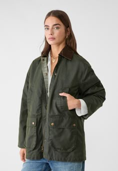 Waxed parka with multiple pockets - Women's fashion | Stradivarius United States Parka Jacket Outfit, Travel Jacket, Hunting Jackets, Wax Jackets, Womens Parka, Fall Jackets, Parka Jacket, Green Jacket, Jacket Outfits