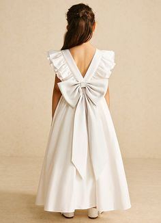 Let your flower girl have fun walking down the aisle while tossing petals in our matte satin dress, Aero. She features a scoop neckline, a beautiful V-back, a lovely bow tie belt, a ruched A-line skirt, and adorable flutter sleeves. This dress is not only perfect for a flower girl at a wedding but also versatile enough for other special occasions. Daughter Of Bride, Sage Flower Girl Dress, Lilac Flower Girl Dresses, Satin Flower Girl Dresses, Champagne Flower Girl, Flower Girl Dresses Champagne, Flower Girl Dresses Blue, Satin Flower Girl Dress, Brides Mom