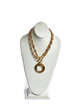 1980s Chanel hammered gold tone fancy chain magnifier necklace. Can be worn single or double. Comes with original duster or box. Pendant: Diameter 2" 1980s Chanel, Chanel 80s, Designer School Bags, 2024 Style, Chanel Vintage, Hammered Gold, Jewelry Lookbook, Chanel Bags, 1980s Vintage