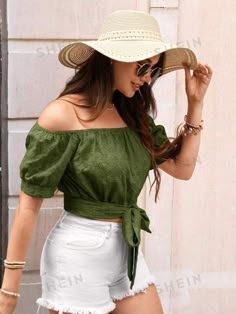 Ladies Shirt, Vestidos Vintage, Crop Top Blouse, Rich Girl, Marketing Strategies, Sewing Inspiration, Fashion Online Shop, Online Fashion, Online Marketing