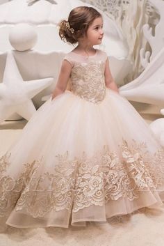 Looking for in Lace, Ball Gown style, and elegant Lace work? Babyonlinewholesale has all covered on this unique Cute chiffon puffy pricess sleeveless flower girl dress. Dresses Sunflower, Bohemian Flower Girl Dress, Sleeveless Ball Gown, Burgundy Flower Girl Dress, Flower Girl Dresses Champagne, Purple Flower Girl Dress, Dresses Champagne, Flower Girl Dresses Blue, Boho Flower Girl