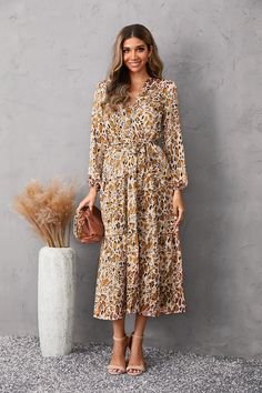 Ideas Para Coser, Latest Fashion Dresses, Well Dressed Women, Floral Dress Casual, Chiffon Midi Dress, Floral Print Midi Dress, Cool Clothing, Tiered Midi Dress, Midi Dress Casual