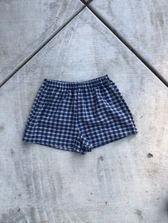 Blue Plaid Shorts. Great to wear for your next festival. Super cute summer shorts. Super cute and really comfy shorts. Made from cotton shirting with an elastic waist band. Great gift for a birthday, holiday or even a treat for yourself. All of my shorts are made to order so if you have a special request you can leave me a note with your order telling me your exact size specifications. If you don't see your size, if you need the shorts bigger or smaller just tell me and I can make it whatever si Blue Plaid Shorts, Cute Summer Shorts, Festival Mode, Festival Shorts, Lightweight Shorts, Shorts Summer, Trendy Shorts, Comfy Shorts, Mode Inspo