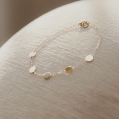 Dainty 14k Gold Jubilee Chain Bracelet, Hypoallergenic 14k White Gold Jewelry, Sterling Silver Delicate Chain Bracelet, Delicate Sterling Silver Round Chain Bracelet, Delicate Sterling Silver Chain Bracelet, Dainty Gold-plated Oyster Bracelet, Dainty Gold Plated Oyster Bracelet, Dainty 14k Gold Hypoallergenic Bracelet, Classic 14k Gold-filled Bracelet With Delicate Chain