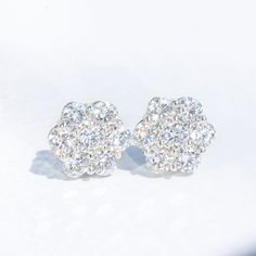 Material: Gold/White Gold plating over .925 Sterling Silver base. Stone: Moissanite Size: 11mm(W) Total carats: 4.2 ctw Weight: 4.2g Floral Studs, 30 Gifts, Earring Sale, Real Gold, Anniversary Rings, Earring Necklace, Gold Plating, Ring Earrings, Necklaces Bracelets