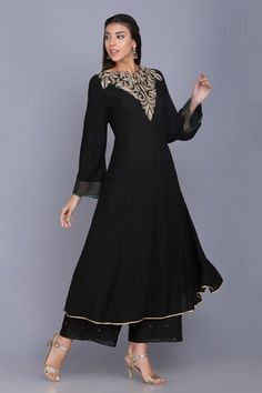 Black kurta featuring intricate zari applique work on the neckline. Paired with a matching palazzo and a dupatta., Fit: Relaxed Black Palazzo Set For Evening Eid, Black Palazzo Set For Evening Eid Festival, Black Evening Palazzo Set For Eid, Traditional Embellished Black Palazzo Set, Black Embellished Palazzo Set For Eid, Black Embellished Palazzo Set For Evening, Evening Embellished Black Palazzo Set, Evening Black Embellished Palazzo Set, Elegant Black Embellished Palazzo Set