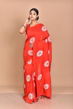 The Pure Mall Cotton-Sun Flower Hand Print Saree is very classy. This is Low light weight, easy to drape, and very elegant. The saree is made up of organic linen that gives this saree a glossy look and is good as partywear. Pure Mall Cotton-Sun Flower Hand Print Saree (assured quality) Product details: Handprint work is done on Pure Mall Cotton Saree Type: All Over Pure Mall Cotton-Sun Flower Hand Print Saree Saree Length: 5.5 meters Blouse Piece : YES Saree Fabric: All Over Sun Flower Hand Prin Summer Traditional Pre-draped Saree With Printed Motifs, Traditional Summer Pre-draped Saree With Zari Work, Floral Print Saree For Summer, Summer Georgette Pre-draped Saree, Summer Floral Print Saree, Spring Bollywood Style Floral Saree, Summer Chanderi Blouse Piece With Traditional Drape, Summer Chanderi Pre-draped Saree With Traditional Drape, Summer Chanderi Saree