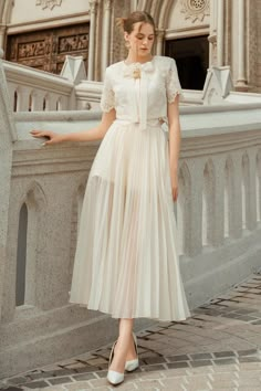 Lelys Cropped Round Neck Lace Top Organza Midi Skirt, Modest Bride, Statement Skirt, Types Of Lace, Mean Blvd, Classy Dress Outfits, Romantic Lace, Organza Fabric, Lace Midi