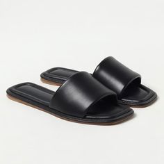 Brunello Cucinelli Leather Slides Sandals In Black Size: 40 Soft Nappa Leather With Monili Decoration Along The Edge Leather Lining And Sole Non-Slip Rubber Inserts On Heel And Toe Made In Italy Mzcwc2150 C101 Classic Evening Sandals For Summer, Classic Summer Evening Sandals, Elegant Flat Slides For Formal Occasions, Elegant Evening Slides, Elegant Formal Flat Slides, Black Sandals With Leather Lining For Evening, Black Sleek Mules With Single Toe Strap, Sleek Black Mules With Single Strap, Sleek Slip-on Formal Sandals