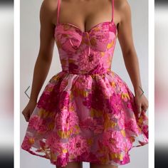 Reposhing This Item I Purchased From @Bossyowl. Loved It, But Ready To Rotate For Something New. Questions? Leave A Comment Below! Bustier Dress, Glam Dresses, Looks Chic, Hoco Dresses, Mode Inspiration, Fancy Dresses, Look Fashion, Classy Outfits, Pretty Dresses