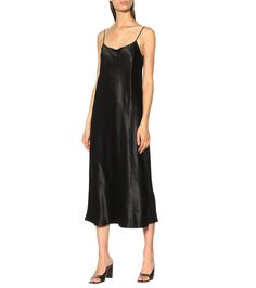 Black satin slip dress Light In The Box Dresses, Cotton Slip Dress, Black Satin Slip Dress, V Fashion, Vince Clothing, Slip Dress Black, Minimalist Fashion Casual, Cami Dresses, Satin Noir