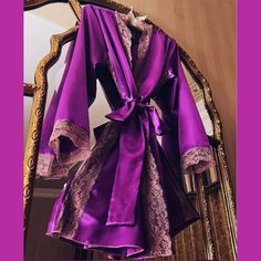 Aspen Mae Satin & Lace Robe- Size Medium. Bought For A Boudoir Shoot & Never Worn. This Is A Beautiful Piece & Very Flattering. Black Silk Robe, Pink Nightgown, Silky Robe, Black Lace Cami, Sheer Robe, Belted Robe, Ultra Feminine, Satin Short, Nightgowns For Women