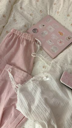 Pink Cute Things, Cute Kawaii Outfits, Easy Diy Clothes, Soft Pink Theme, Cute Pajama Sets, Baby Pink Aesthetic, Pink Girly Things, Everything Pink, Cozy Fits