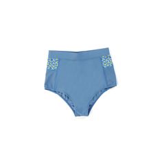 A high-waisted swim bottom offering full bum coverage. Featuring chafe-free seams so that you can move around with ease and zero irritation. Made from REPREVE recycled lycra and featuring UPF 50+ sun protection. Laser cut sides add a touch of style and additional ventilation. Features: UPF 50+ REPREVE recycled lycra Chafe free seams Ventilated side panels Un bas de maillot de bain taille haute offrant une couverture complète des fesses. Doté de coutures sans irritation pour que vous puissiez bou Summer Swimwear With Contoured Waistband For Pool, High Waist Summer Bottoms For Pool, Blue Uv Protection Swim Bottoms, Blue Poolside Bottoms With Upf 50+, Summer High Waist Swim Skirt With Contoured Waistband, Summer High Waist Contoured Swim Skirt, Summer Swimming Tankini With Contoured Waistband, High Waist Contoured Swim Skirt For Summer, Summer Tankini With Contoured Waistband For Swimming