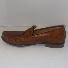 Brand New Without Box Men’s Penny Loafers Leather Size 9.5 Leather Casual Wingtip Slip-ons For Business, Casual Moc Toe Dress Shoes For Business, Casual Business Dress Shoes With Moc Toe, Casual Moc Toe Oxfords For Semi-formal Occasions, Casual Moc Toe Oxfords For Semi-formal, Brown Casual Moccasins For Semi-formal Occasions, Casual Brown Moccasins For Semi-formal, Masculine Slip-on Dress Shoes For Business Casual, Casual Semi-formal Brown Moccasins