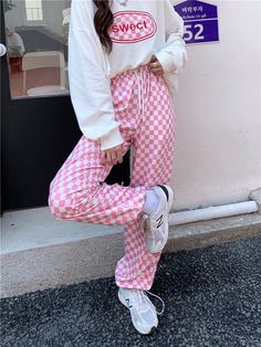 Pink Trousers Outfit Winter, Casual Gingham Wide Leg Bottoms, Casual Wide Leg Gingham Bottoms, Trendy Wide Leg Gingham Pants, Trendy Plaid Trousers, Casual Gingham Bottoms With Elastic Waistband, Casual Gingham Bottoms With Relaxed Fit, Casual Gingham Relaxed Fit Bottoms, Trendy Plaid Cotton Pants