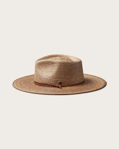 Discover the perfect blend of style and practicality with our Morro Fedora, handwoven by artisans from 100% tripilla palm straw. This lightweight accessory features a low depth fedora crown and an adjustable leather drawstring, making it an ideal choice for beachgoers and pool loungers alike. Pool Loungers, Lifeguard Hat, Pool Lounger, Straw Fedora Hat, Hat Size Chart, Kids Beanies, Straw Fedora, Boater Hat, Fedora Hat