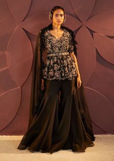 Umbrella Sharara Designs, Black Sharara Outfit, Sharara Top Design, Black Peplum Top Outfit, Sharara Black, Black Garara, Fringe Dupatta, Peplum Top With Sharara, Black Indian Suit