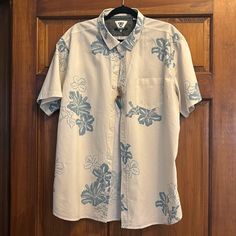 Brand New Never Worn, Casual, Button-Down Beachy, Short Sleeve Shirt. Organic Cotton. Beachy Button Up Shirt, Casual Cream Shirt With Button Closure, Cream Short Sleeve Shirt With Button Closure, Casual Cream Button-up Shirt, Spirit Week, Blue Cream, Casual Shirts For Men, Button Up Shirt, Shirt Color