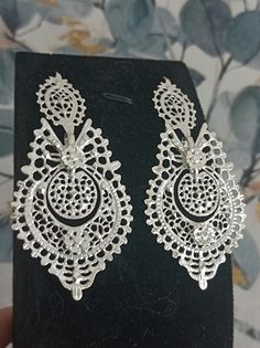 Traditional Queen Style Filigree Earrings, from Portugal, in 925 Sterling Silver. 7.5cm long, Maxi Size.  Beautiful Handmade work, for all the Ancient history lovers, antique Jewellery enthusiasts and everybody who wants a unique Jewel in their collection, or is looking for a gorgeous gift for the Queen of his/her/them life! 😊🥰 New and never used!  Will be sent in the jewellery box with certificate of authenticity! White Intricate Design Drop Earrings, Traditional Earrings With Intricate Design, Traditional Silver Dangle Clip-on Earrings, Antique Silver Elegant Jewelry For Festivals, Elegant Silver Plug Earrings For Party, Silver Clip-on Earrings For Anniversary, Elegant Antique Silver Jewelry For Festivals, Ornate Antique Silver Nickel-free Jewelry, Elegant Ceremonial Metal Jewelry