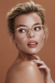 Square Face Glasses, Easy Hairdos, Glasses Fashion Women, Square Face, Eye Frames, Stylish Glasses, Fashion Stores, New Glasses