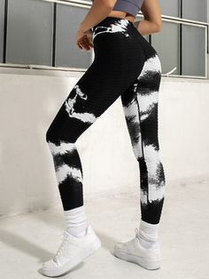 Casual High Waist Nylon Yoga Pants, Casual Nylon Leggings For Gym, Casual Elastic Nylon Activewear, High Waist Nylon Leggings For Gym, High Waist Nylon Activewear For Gym, Casual Nylon Leggings For Sports, Casual Nylon Workout Leggings, Sporty Spring Elastic Activewear, Sporty Elastic Activewear For Spring