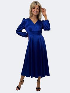 Kate & Pippa Audrey Midi Dress In Blue Print-Nicola Ross Satin Finish V-neck Cocktail Dress, Holiday A-line Midi Dress For Night Out, Spring V-neck Satin Dress For Gala, Evening A-line Midi Dress For Night Out, Satin A-line Midi Dress For Dinner, Holiday Evening A-line Midi Dress, Blue A-line Satin Dress For Spring, Blue A-line Midi Dress For Prom Season, Elegant Maxi Dress With Satin Finish For Night Out