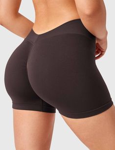 Show off your figure in style while experiencing the highest level of comfort with these high-waisted, seamless shorts that help accentuate your peach butt more effectively. The pure nylon fabric is skin-friendly and flattering, and the workout shorts feature four-way stretch material that wicks away moisture and promotes compression and support, designed to provide you with maximum comfort and flexibility throughout your workout. The style plus back waist v-shape design accentuates the figure a Yoga Shorts With Seamless Fabric, High Stretch Seamless Shorts, Athletic Seamless Shorts With Built-in Shorts, Seamless Fabric Athletic Shorts With Built-in Shorts, Athletic Shorts With Built-in Shorts And Seamless Fabric, Mid-thigh Length Boxer Briefs With Built-in Shorts, Compression Seamless Solid Color Shorts, Solid Seamless Short Shapewear, Solid Short Seamless Shapewear